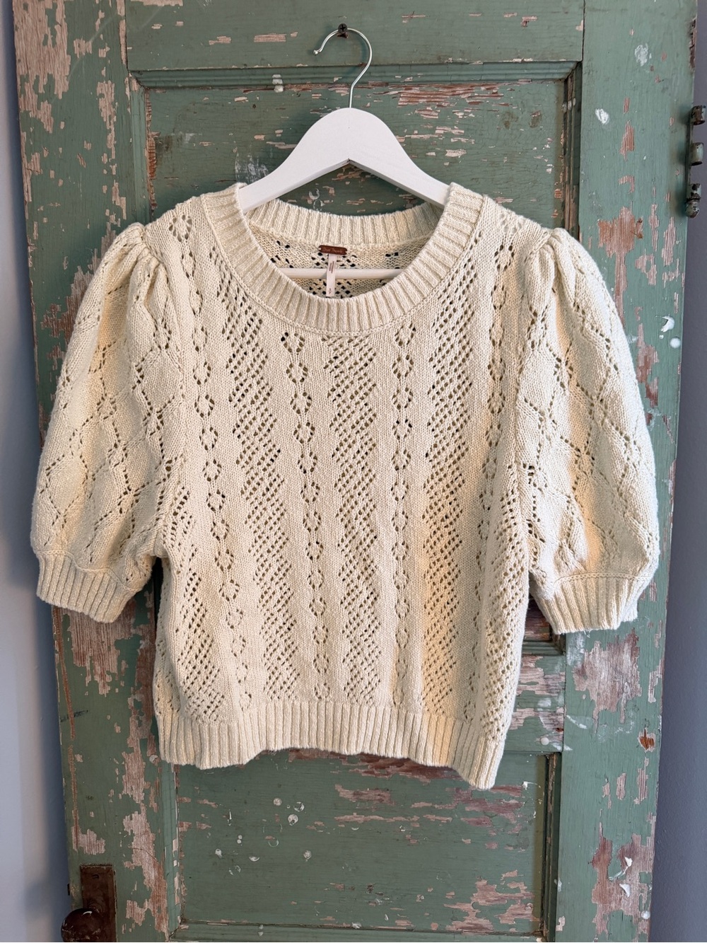 Free People Cream Pointelle Knit Sweater Top – Size Small